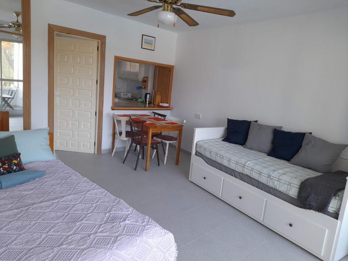 Apartment With Pool Near The Beach Marbella Kültér fotó