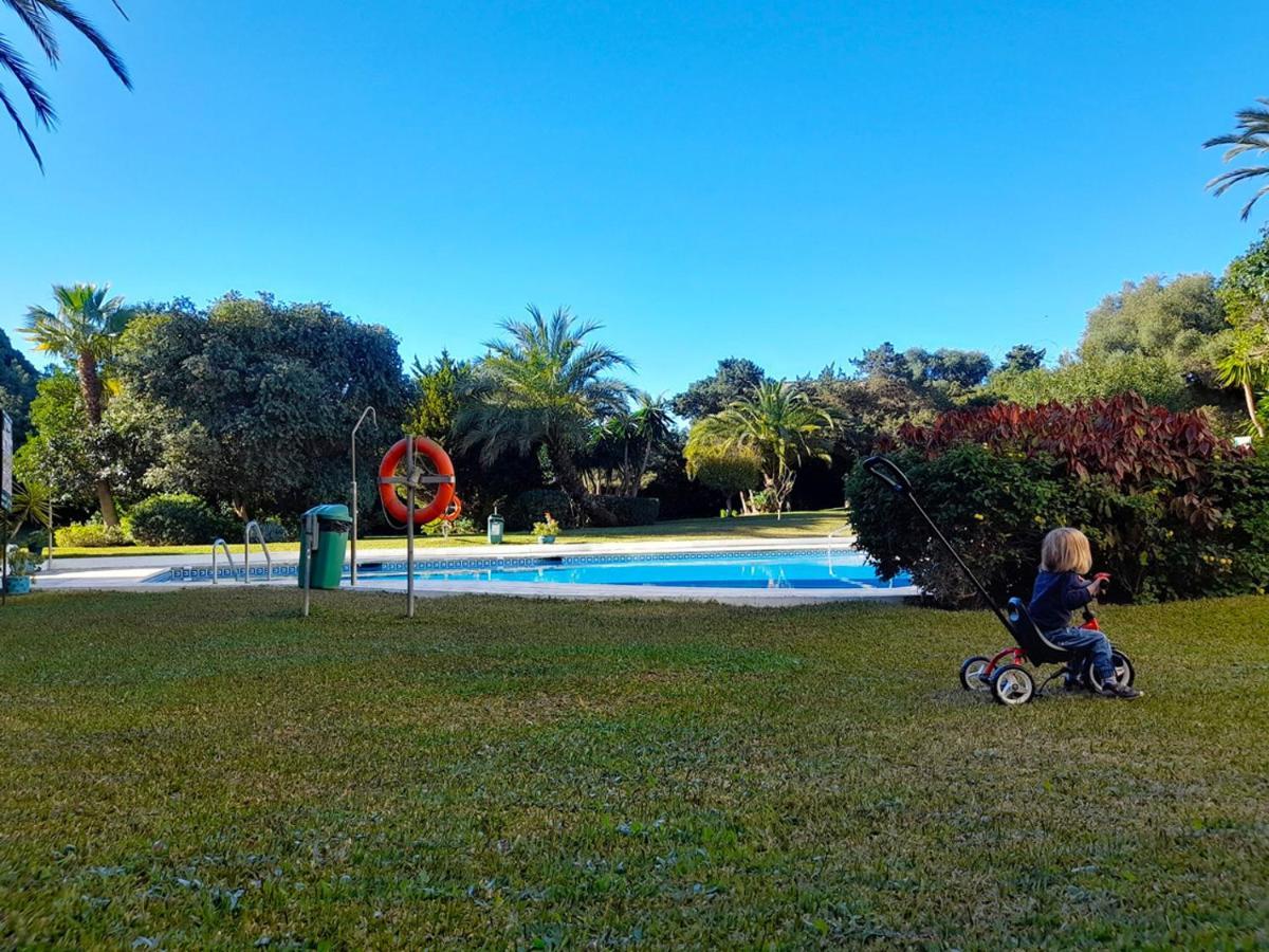 Apartment With Pool Near The Beach Marbella Kültér fotó